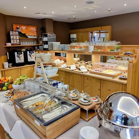 Hotel Reitlwirt Brixen im Thale Bagian luar foto