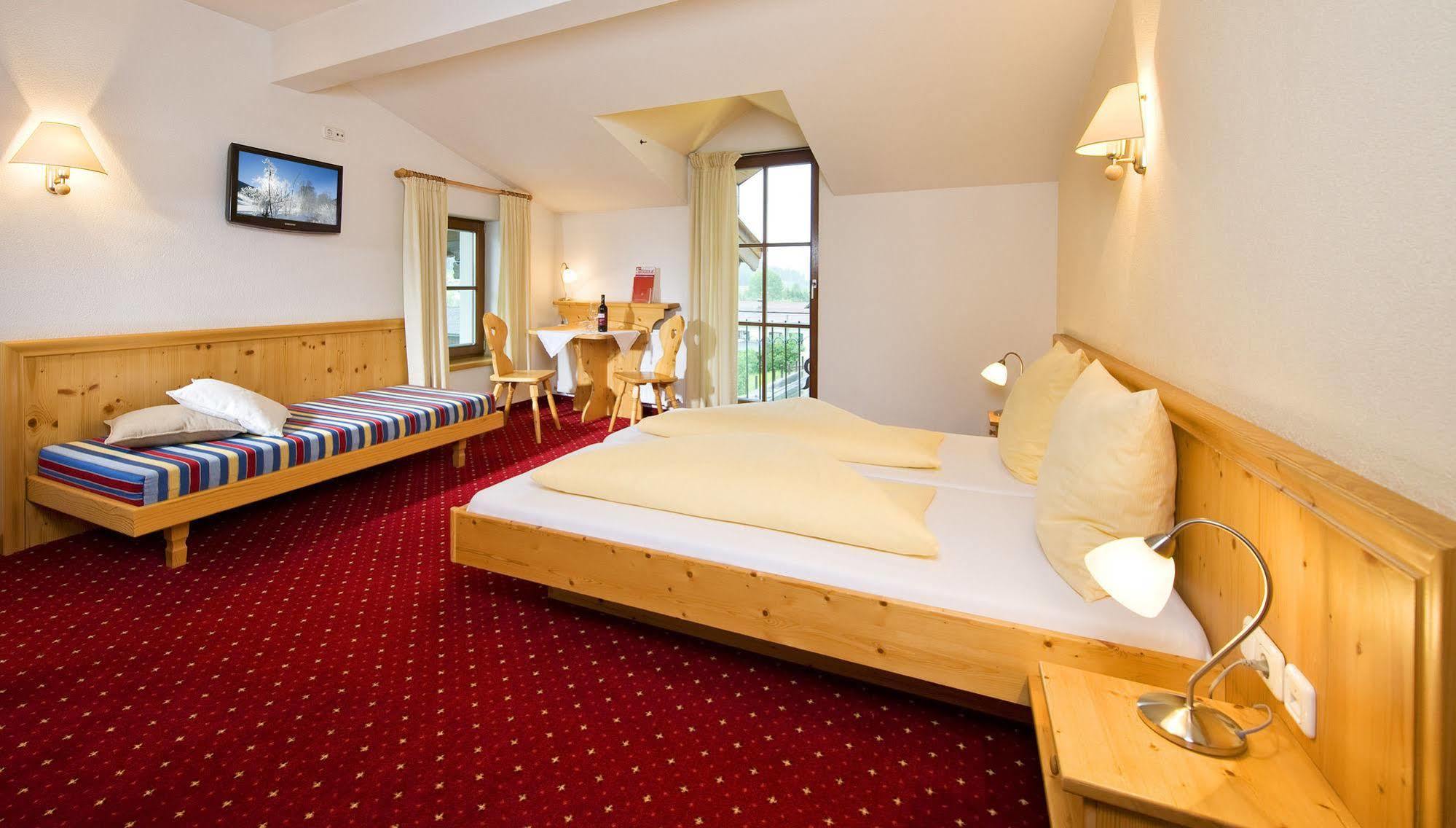 Hotel Reitlwirt Brixen im Thale Bagian luar foto