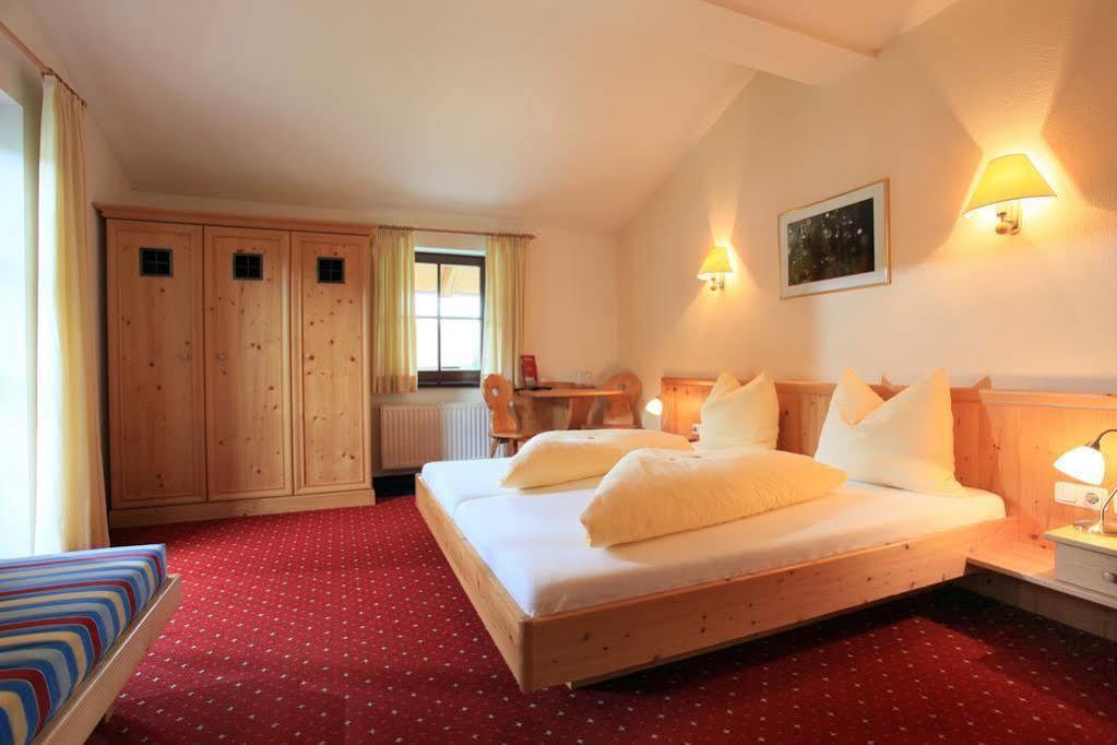 Hotel Reitlwirt Brixen im Thale Bagian luar foto